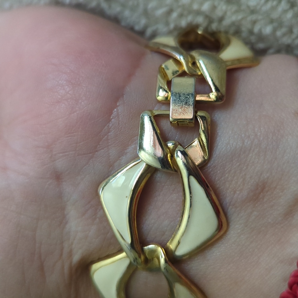 ~ Bracelet - Picture 4 of 8